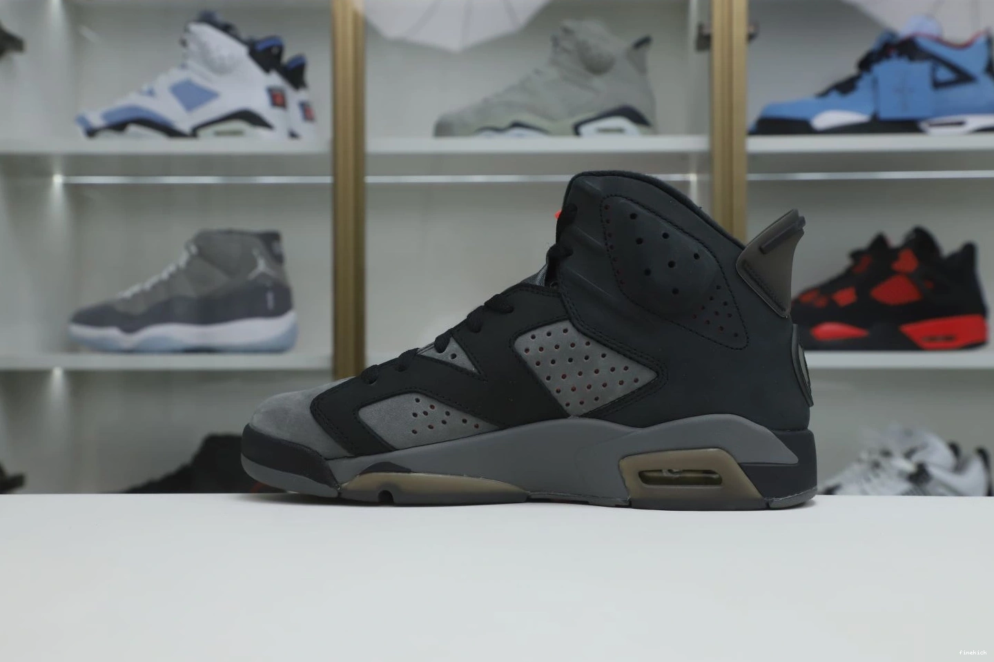 JORDAN X PARIS SAINT-GERMAIN AIR 6 RETRO GREY' 'IRON 0904